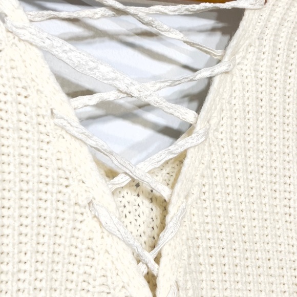 Anthropologie Moon & Madison Ivory Lace Up Back V-Neck Pullover Knit Sweater M - Picture 7 of 11